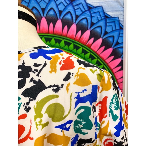 🌈 Stylish Vintage pop art top - Picture 7 of 12